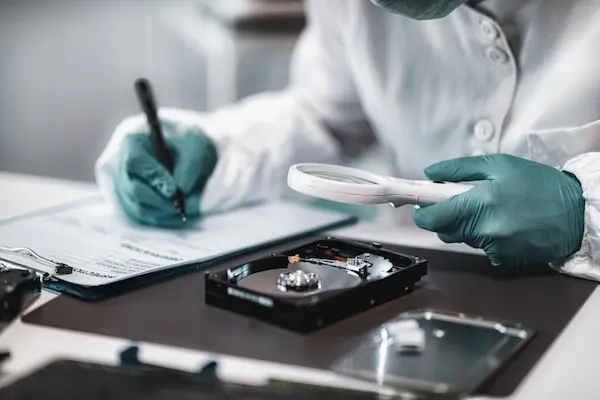 Servicio de Informática Forense